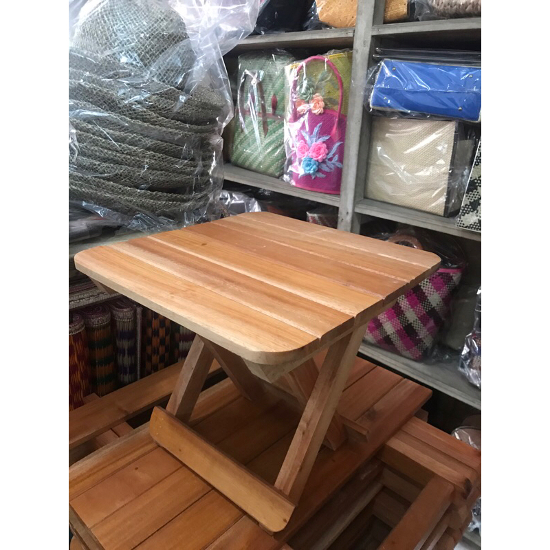 Meja Kayu Lipat Kecil