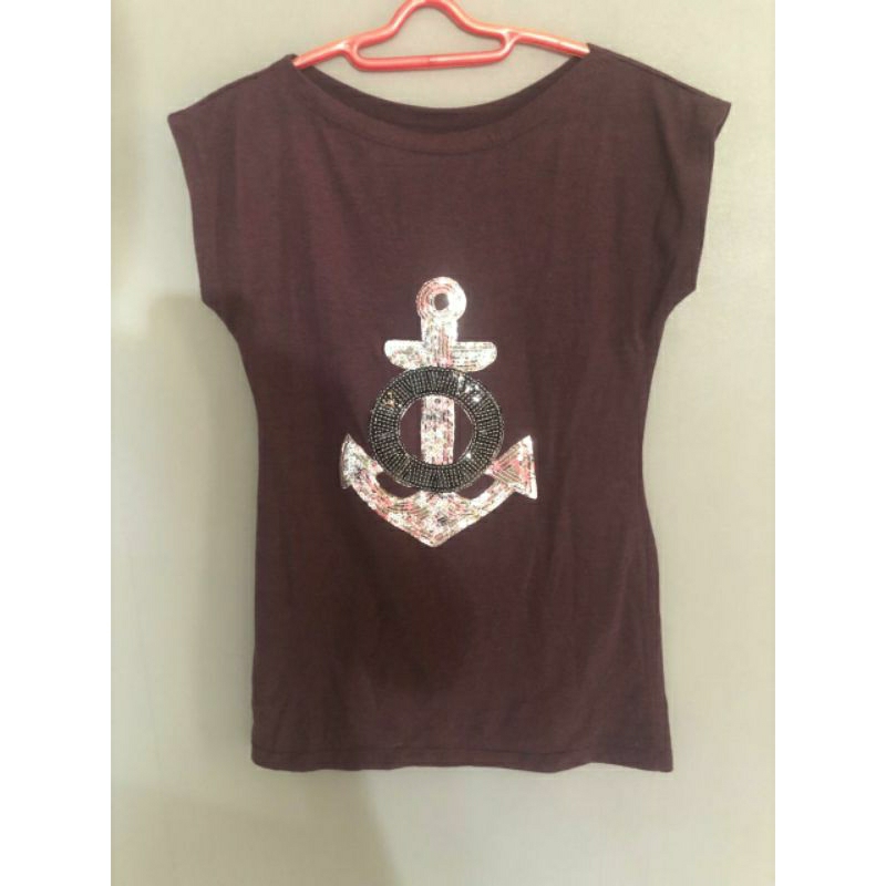 Preloved Kaos Wanita Ungu 2024062005