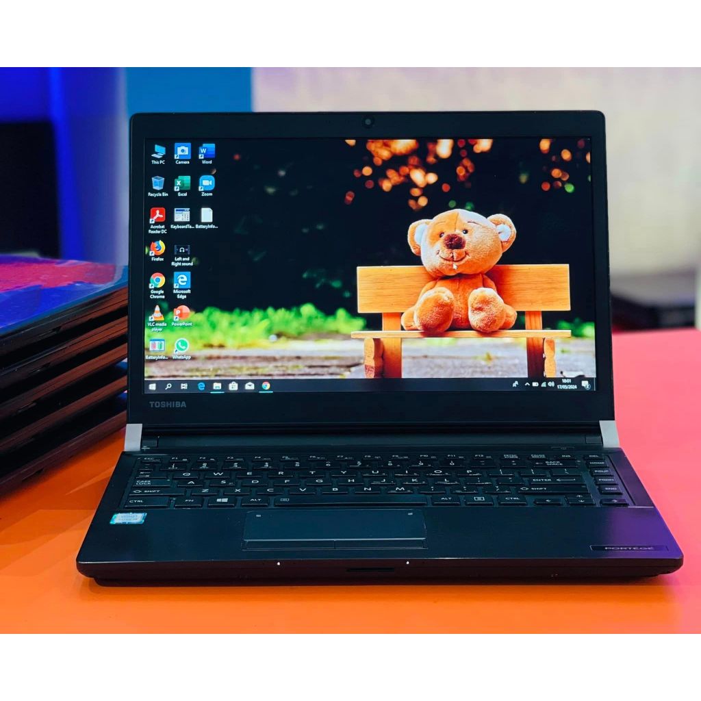 LAPTOP SECOND MURAH TOSHIBA PORTEGE R30-C I5 6TH GEN 8/256 13.3"