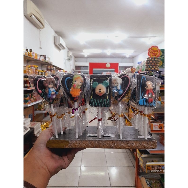 

Coklat karakter kartun