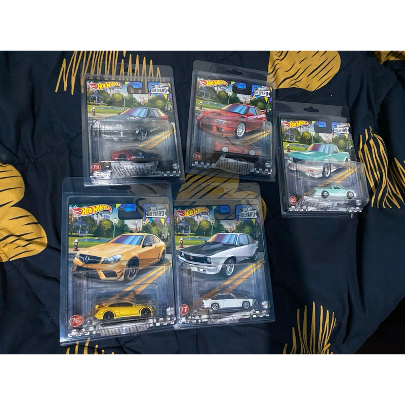 Hotwheels Premium Boulevard R Set