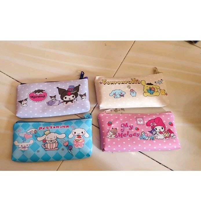 

(6/12 Pcs) Tempat pensil Prau Uk 21 x 9 x 2 || Tepak Pensil Motif Kuromi lucu bisa dipakai buat kado