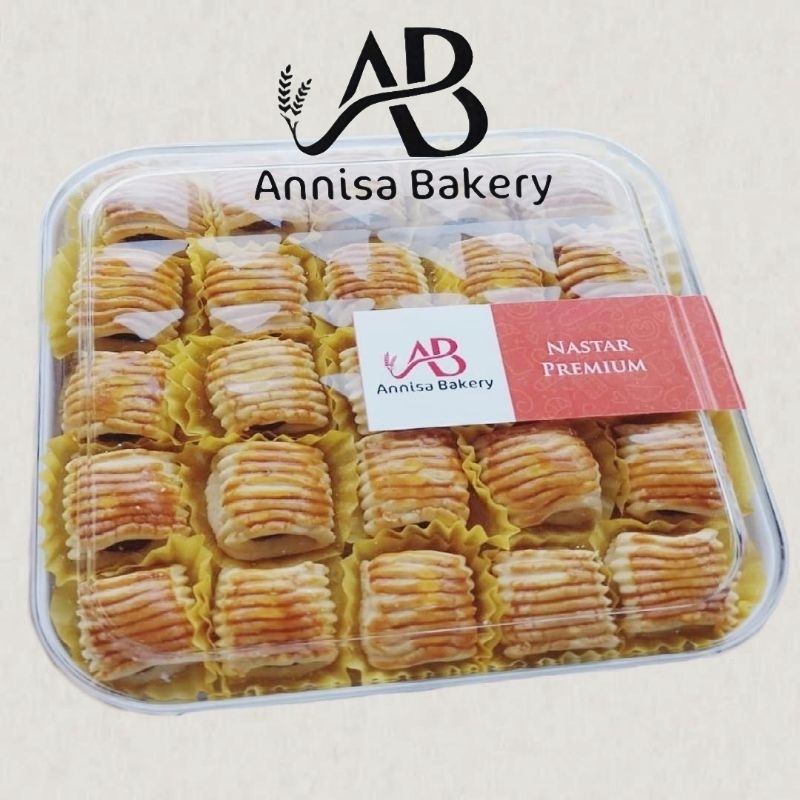 

Annisa Bakery | Nastar Gulung Premium | Pineapple Tarts | Nastar Rolls (600gr)