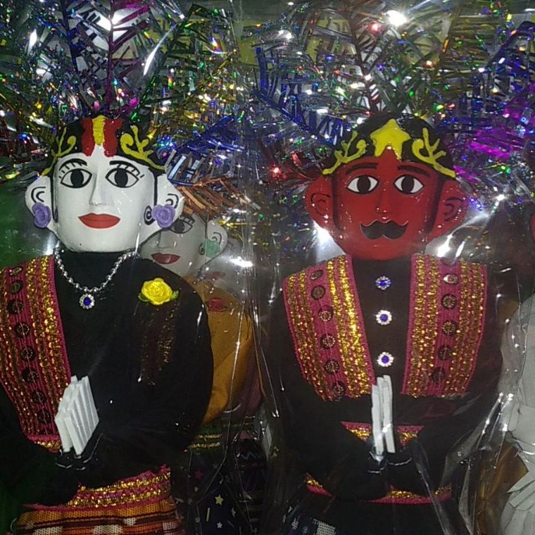 KODE O44H Sepasang Ondelondel Betawi Mainan Si Bejo