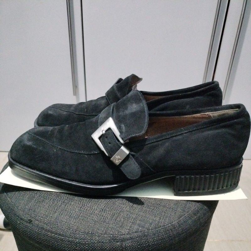 Sepatu Versace Kulit