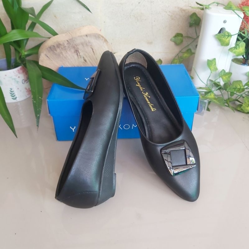 Sepatu Yongki Komaladi slip on wedges kerja wanita 3cm / Sepatu Matahari murah