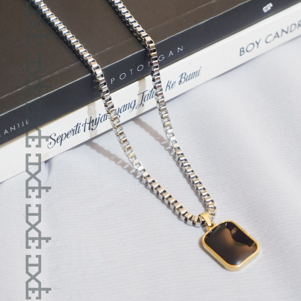 CODEONE KALUNG LIONTIN TITANIUM PRIA WANITA MODEL ITALY SQUARE PENDANT
