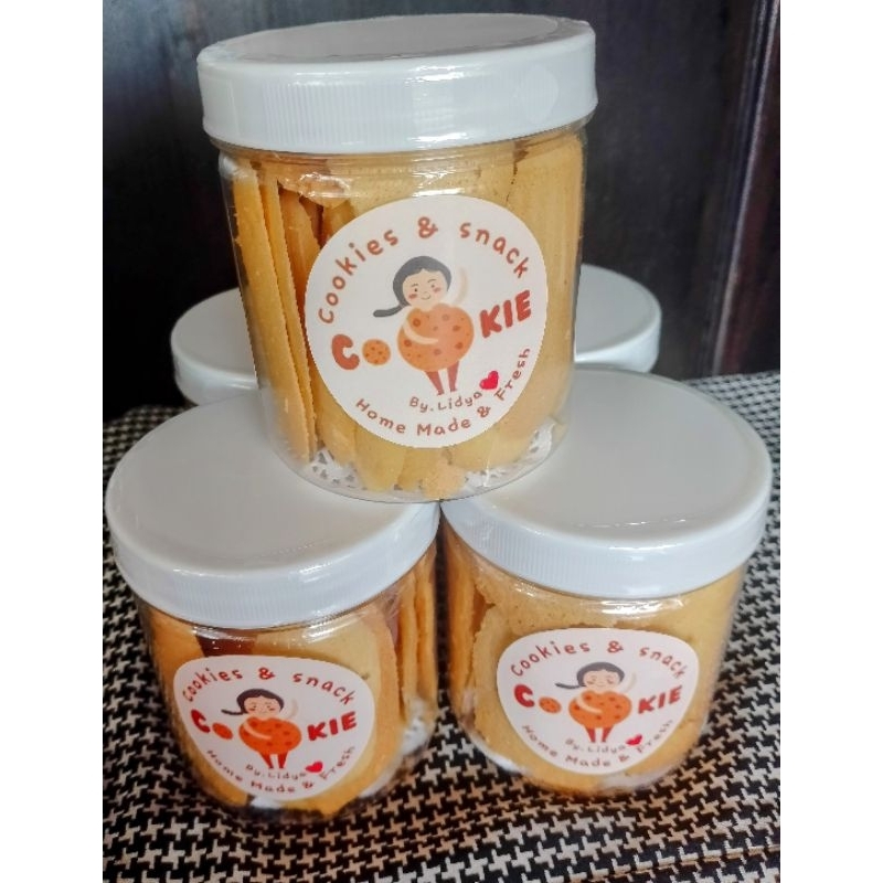 

lidah kucing enak /by.dapoernonaalidya/homemade/halal/215gr