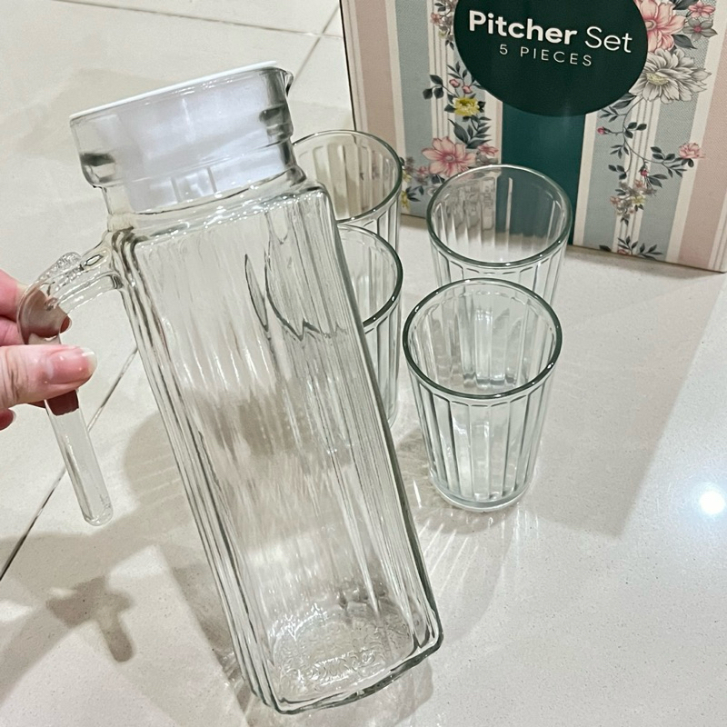 Satu Set Pitcher 5 In 1 Set Kado Motif Garis Dan Timbul