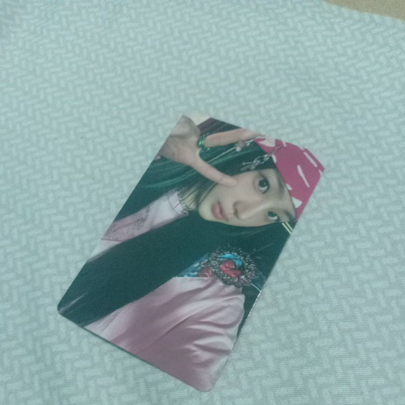 PC OFF *MINJI NEW JEANS*