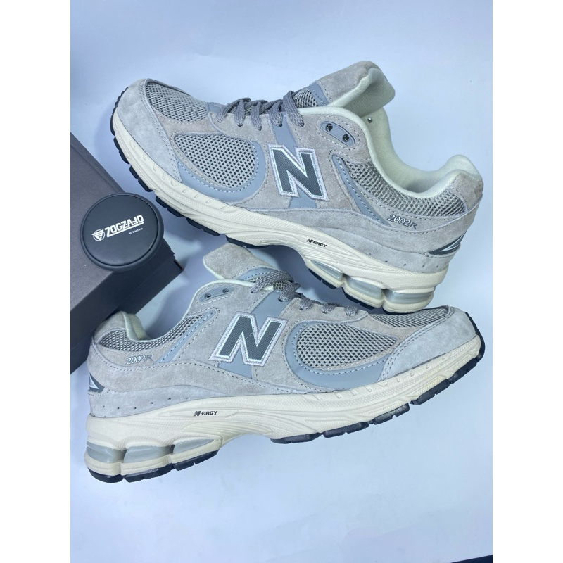 NB 2002R GREY