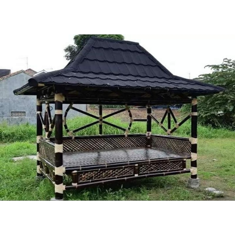 Saung bambu gazebo hitam 3 x 2