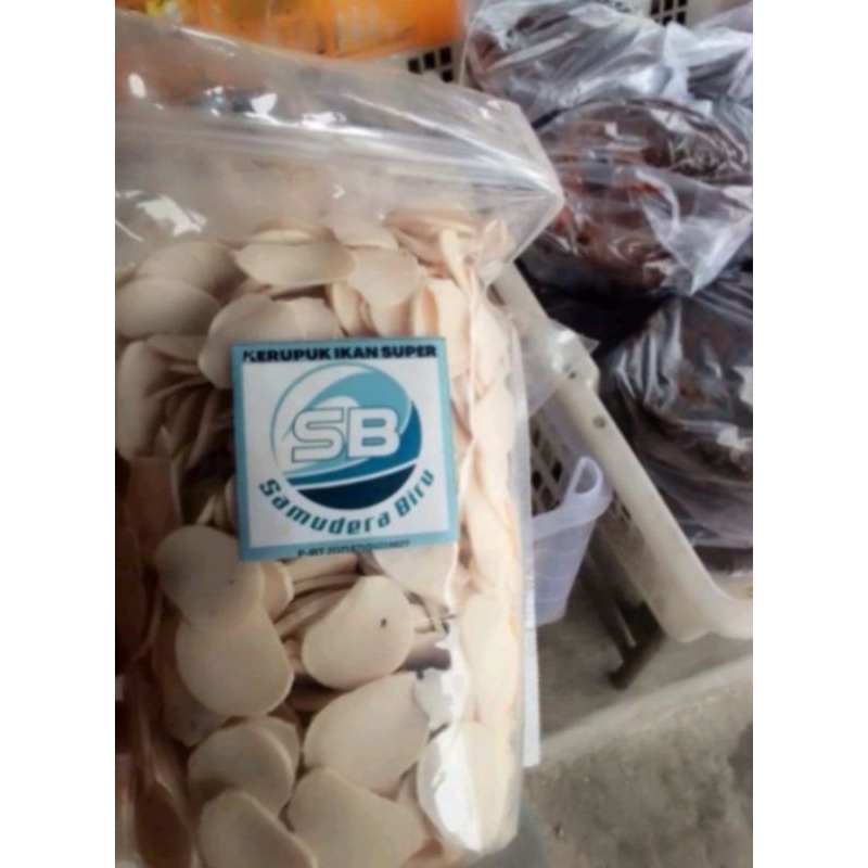 

Kerupuk Ikan Super Mentah Cap Samudra Biru Netto 500 Gram