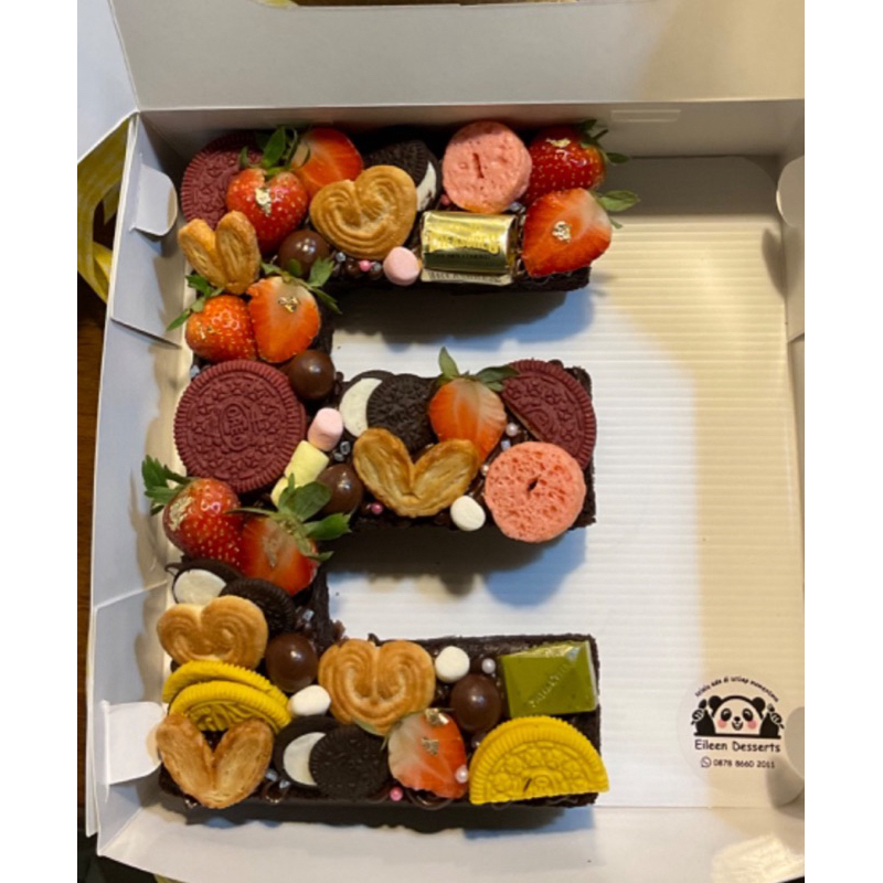 

Hampers Fudgy Brownies Letter Cake Huruf Instan Only