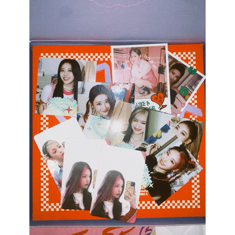 PC ITZY CRAZY IN LOVE