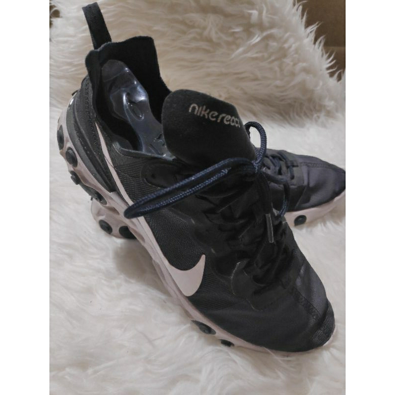 Nike React