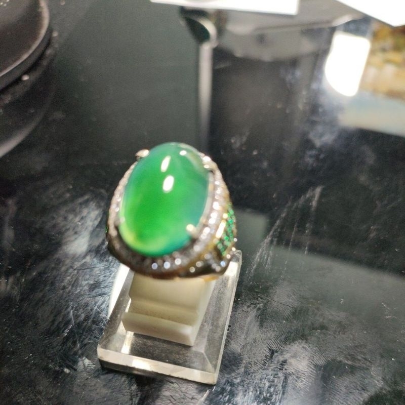 batu bacan palamea