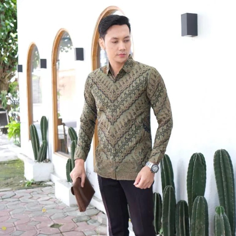 KODE C4W KEMEJA BATIK SLIMFIT LENGAN PANJANG SAGE GREEN