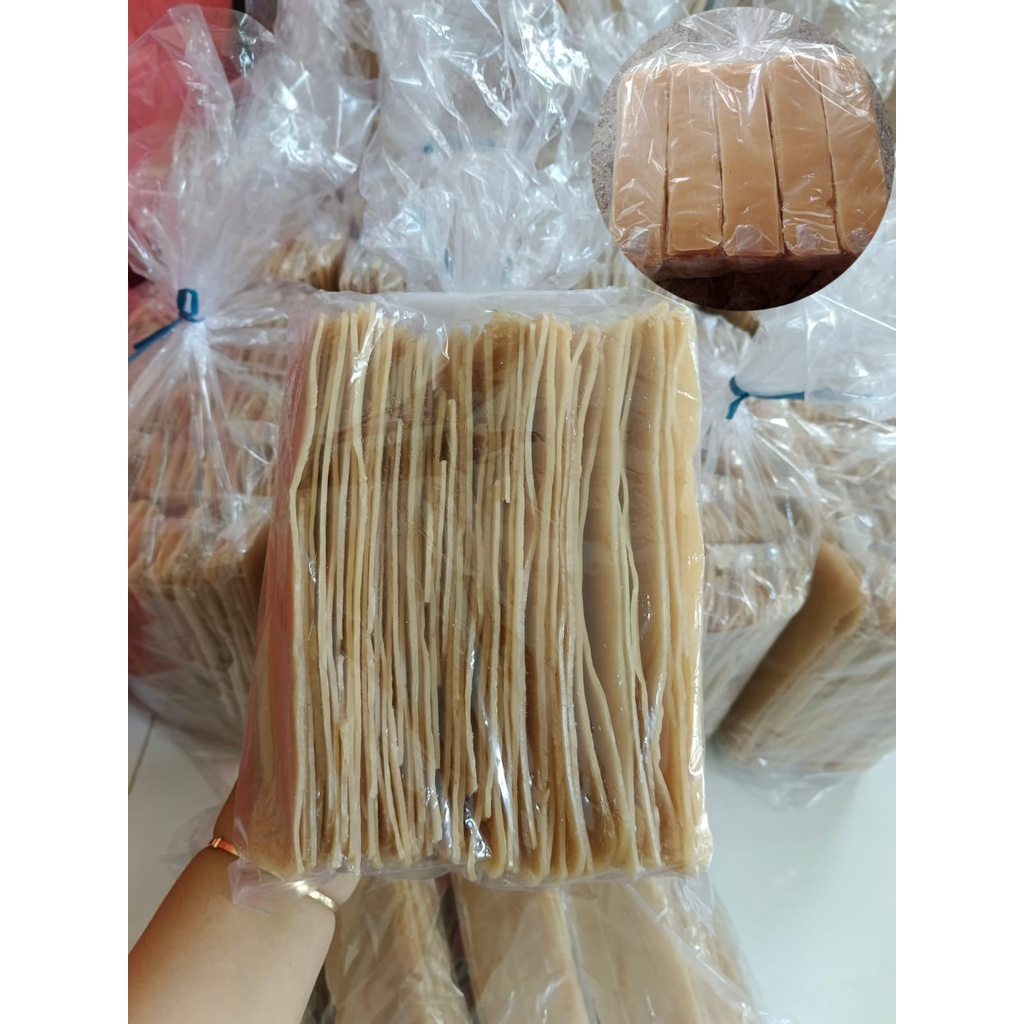 

KERUPUK UDANG MIX IKAN MENTAH 1KG