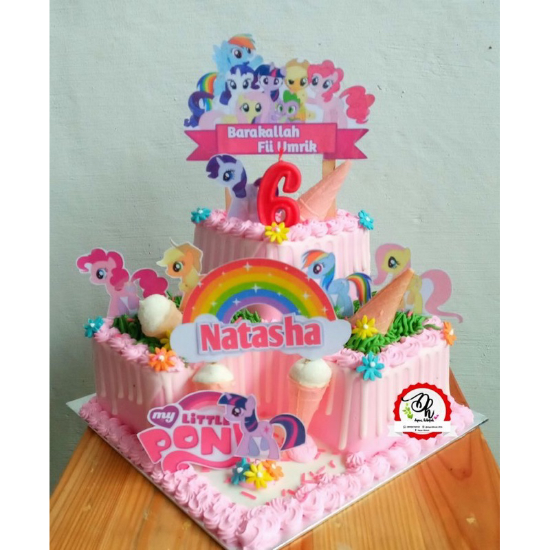 

KUE ULANG TAHUN TINGKAT UNICORN/litle poni BEBAS CUSTOM BISA PESAN DADAKAN H-4jam