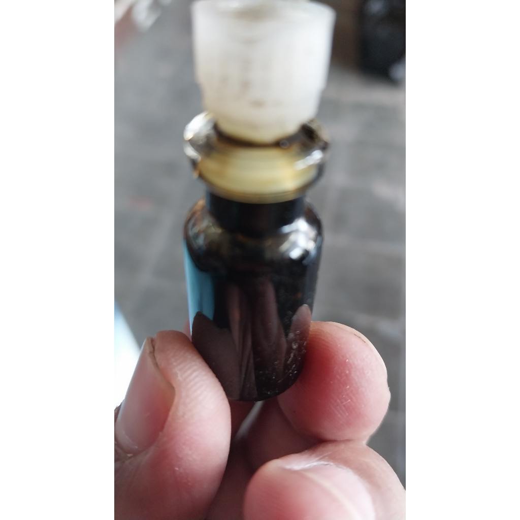 KEMENYAN HITAM CAIR / MADAT CAIR Super