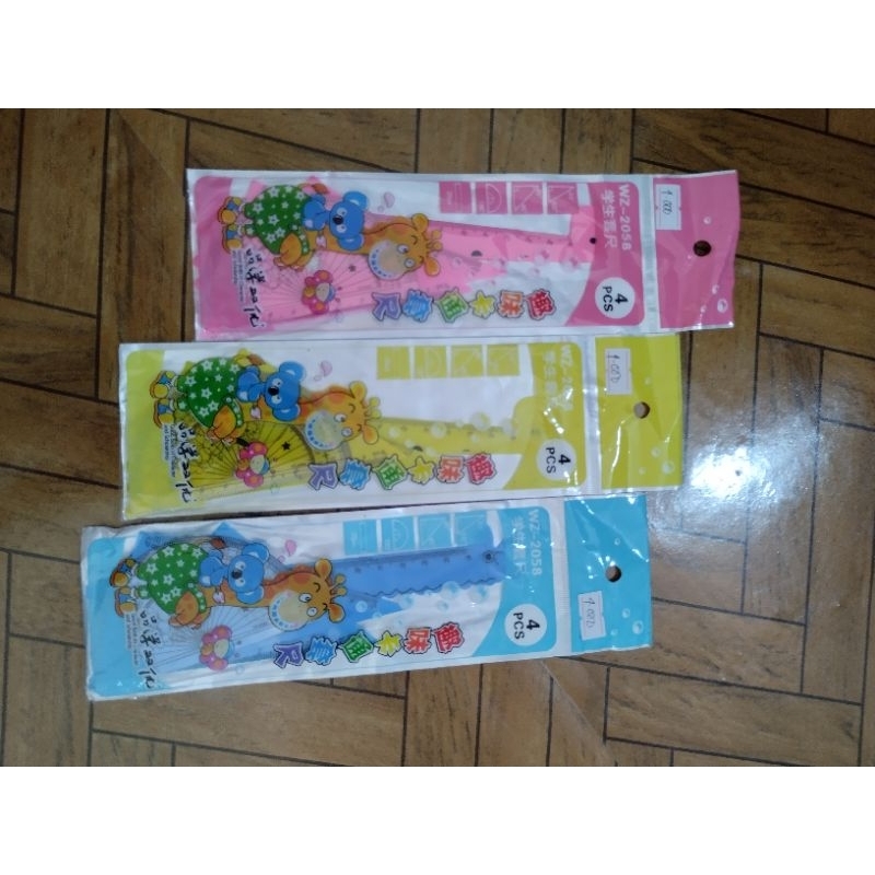 

Penggaris/penggaris sekolah