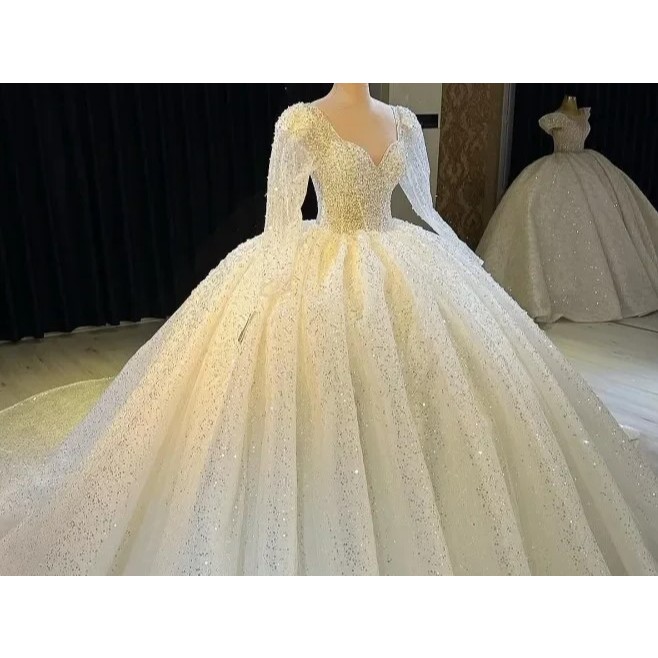 GAUN PENGANTIN BERKILAU  SQUEEN PUTIH  BALLGOWN LENGAN PANJANG / SABRINA/BALLGOWN