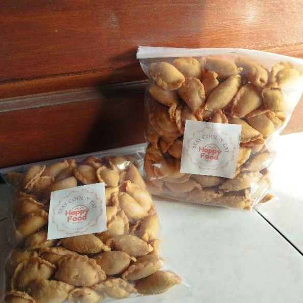 

Pastel Isi Abon Kering Enak Renyah Nikmat 500gr / 1kg