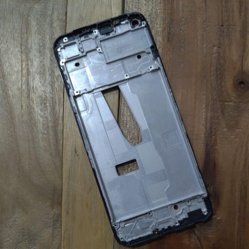 BEZZEL TULANG MESIN TENGAH FRAME TULANG LCD REALME 8i /NARZO 50