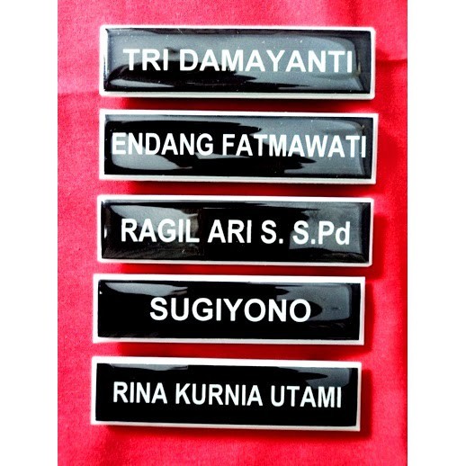 

Nametag / Nama Dada Akrilik Belakang Putih / Nama Dada Lapis Resin