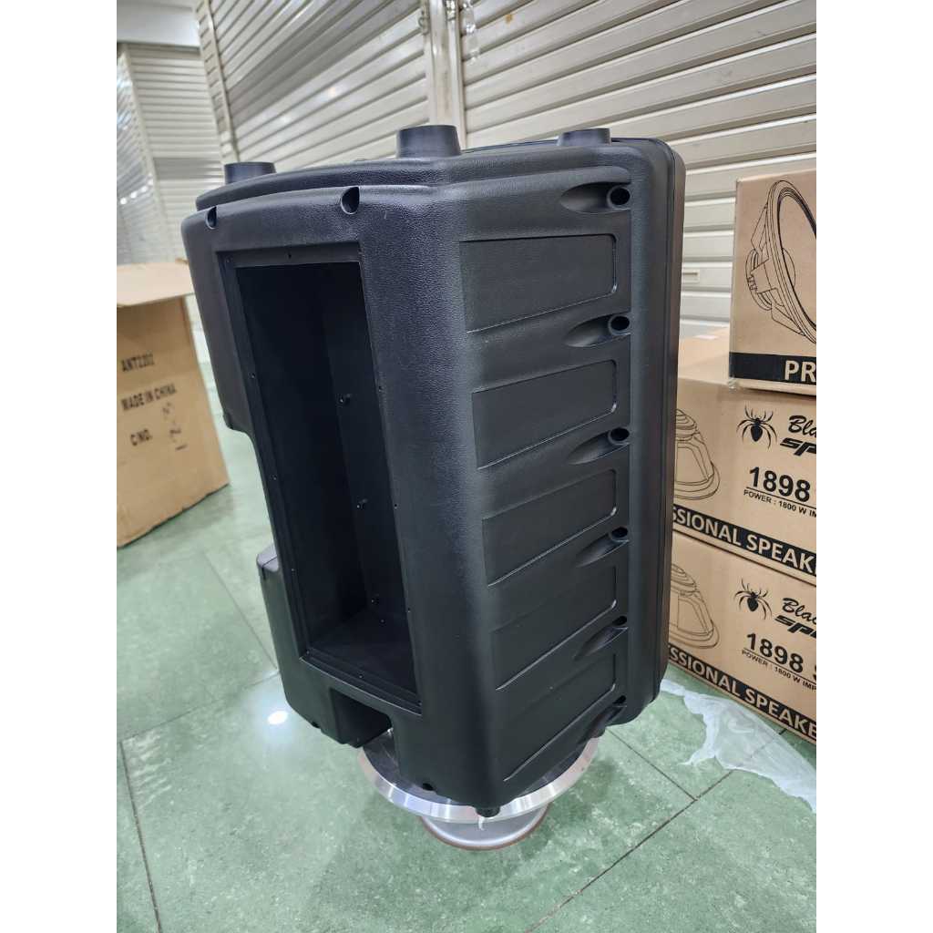 (JUAL 2 BUAH) box speaker 15″ fiber plastik monitor model MACKIE