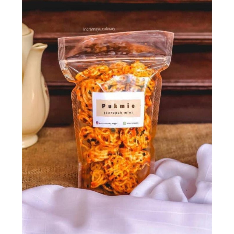 

Pukmie (Kerupuk Mie)