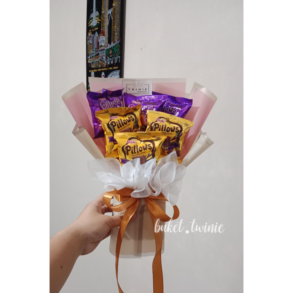 

BUKET SNACK MINI BUKET SNACK 15 MURAH JOGJA TERDEKAT UNIK CUSTOM HARGA BUKET WISUDA BUKET ONLINE