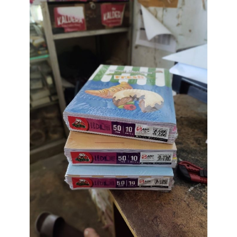 

Buku Tulis DODO isi 50