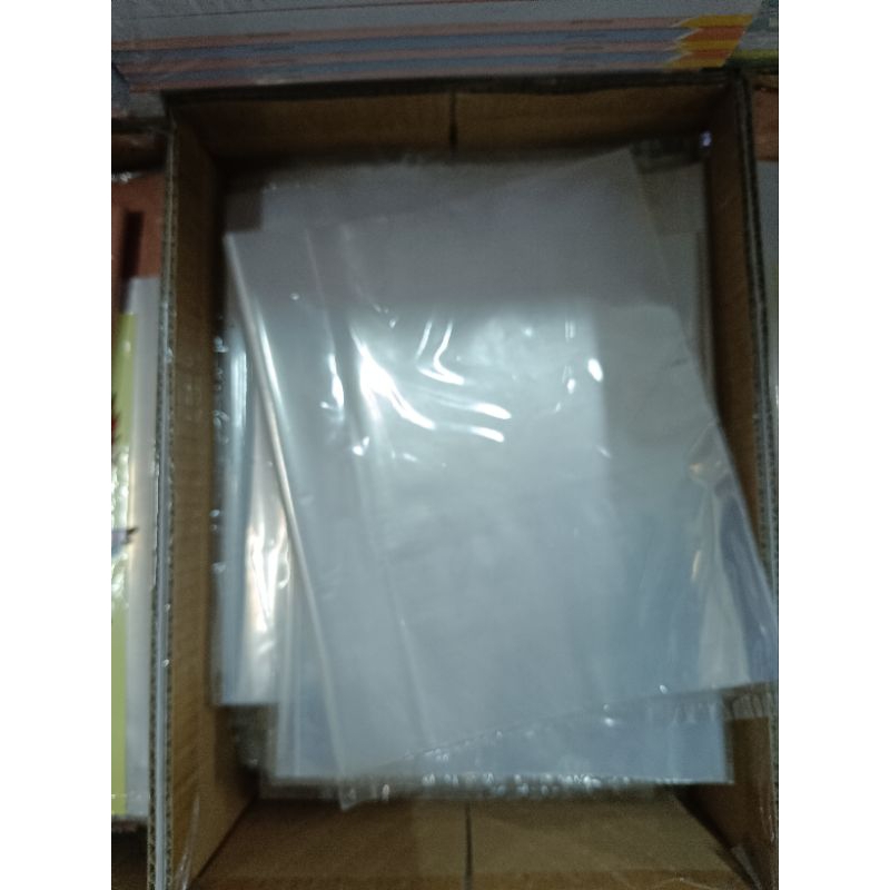 

SAMPUL Plastik Buku Tulis Quarto isi 10 lembar RAJAWALI