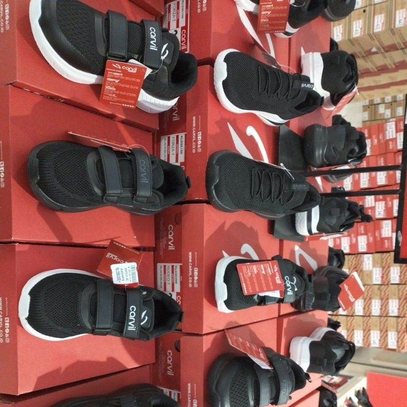 sepatu sekolah carvil