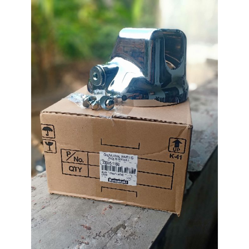 Batok Lampu belakang ninja R S original Kawasaki batok belakang ninja krom bulat original