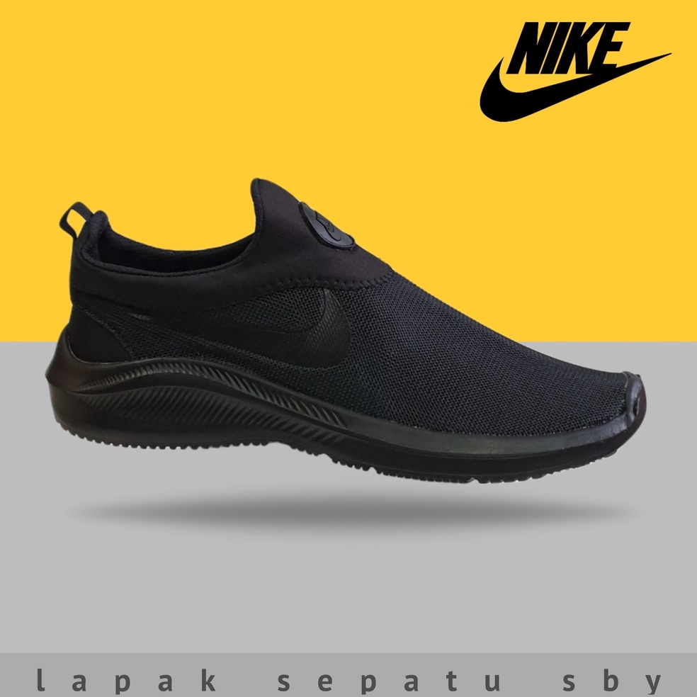 NM29UJ Sepatu Sport Santai Nike Kaishi Run Slip On Grade Ori Full Black Hitam Full Putih Kerja Pria 
