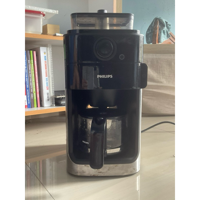 Philips HD7761 Grind and Brew Filter Coffee Maker second