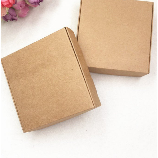 

{ 10 pcs } kardus mini ukuran 8x8x3 cm dus packing souvenir pernikahan packaging mini kue roti coklat polos