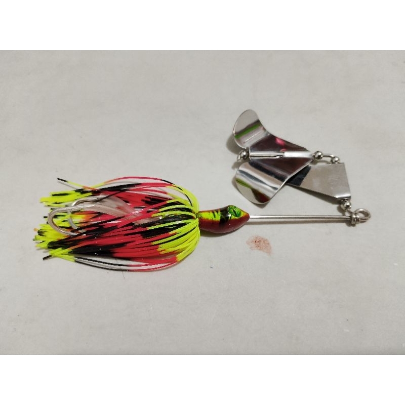 BUZZ BAIT DOUBLE HOOK VMC TI ZAL LURE