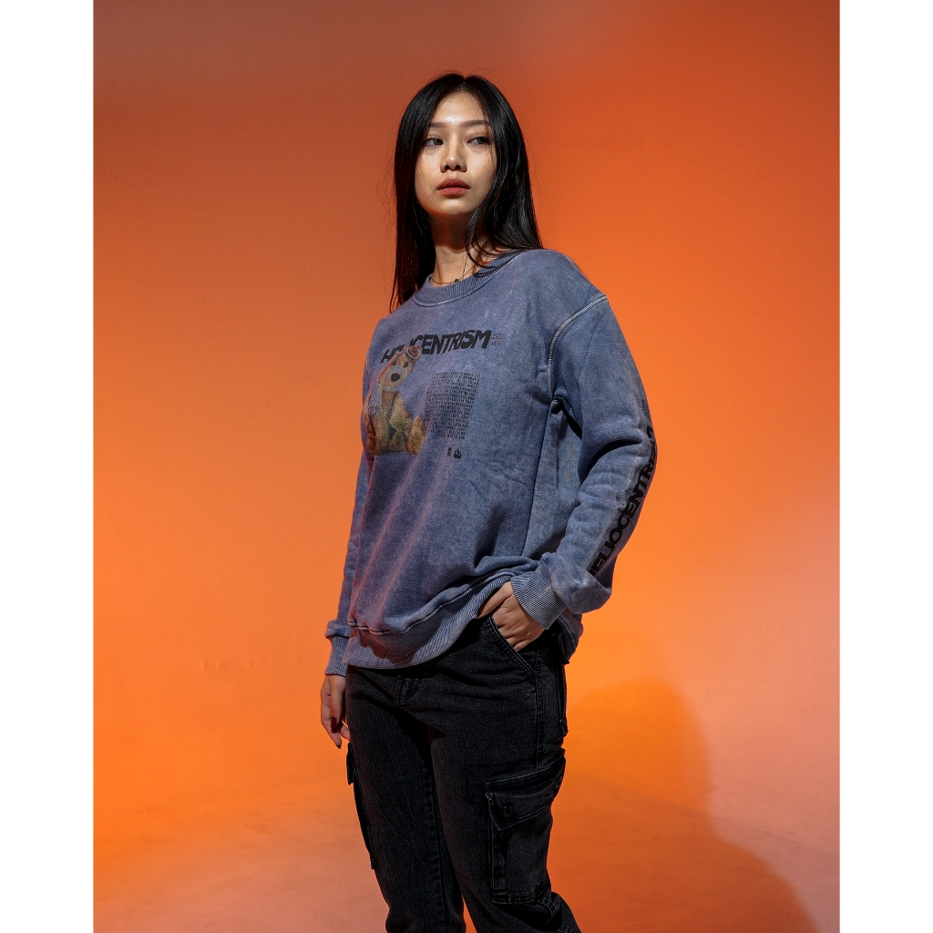 NVSR Crewneck Washed Blue Helliocentrism