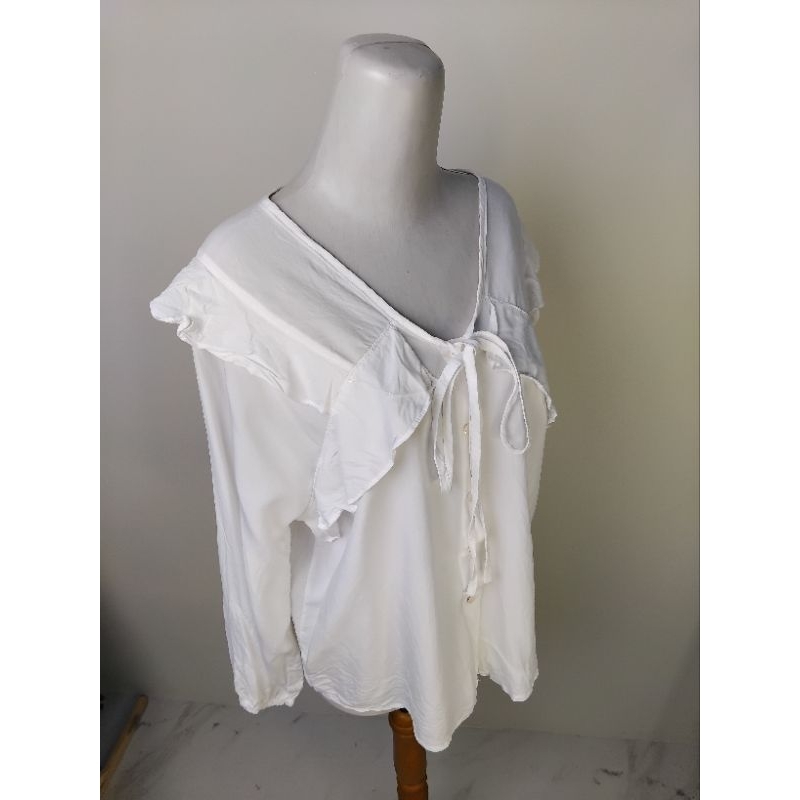 Atasan Wanita Putih Murah PL