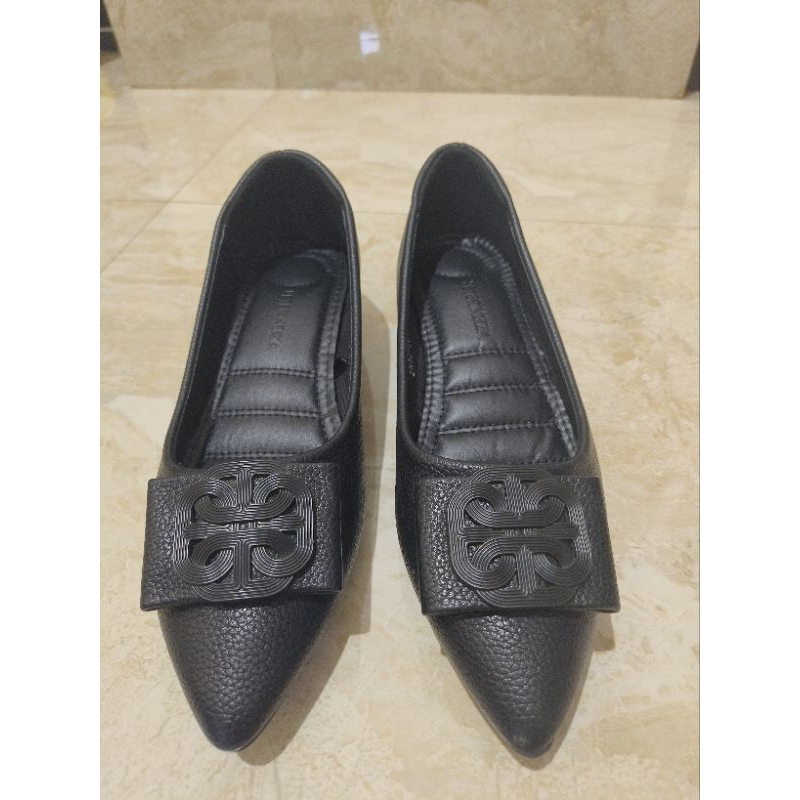 Sepatu wanita Peter Keiza ukuran 38 hitam preloved seken