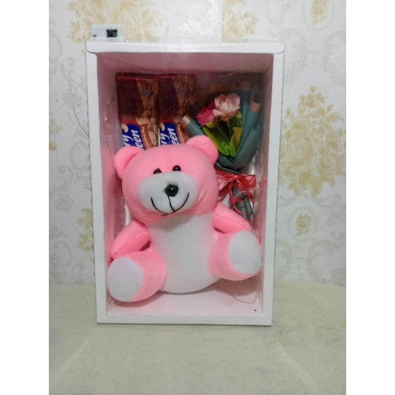 

kado box/buket/hadiah pernikahan/ hadiah ulang tahun