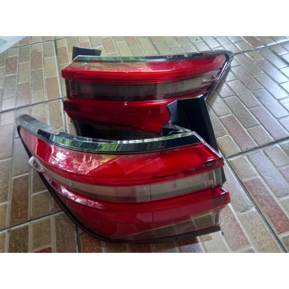 Stoplamp Toyota Fortuner Vrz 2021 - 2023