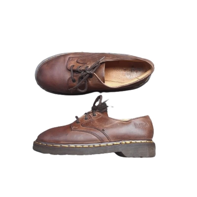 Sepatu / Shoes Dr.Martens England 3 Hole Leather Docmart Men Man Women Original Preloved