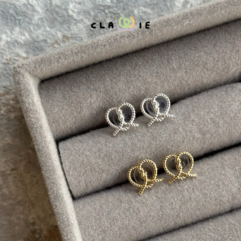 pretzel earring