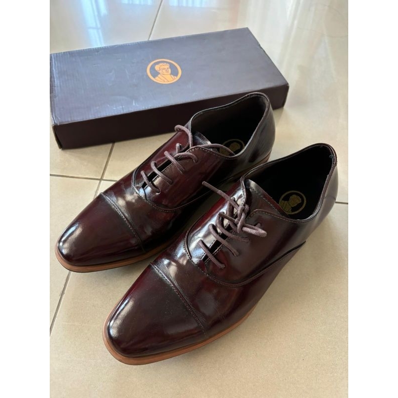 (USED) Nappa Milano Salva Oxford Maroon size 40