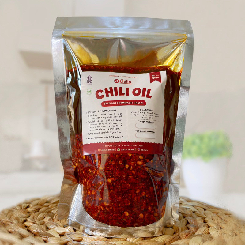 

ORIGINAL CHILI OIL | CHILIO 500 ML | MINYAK CABAI PEDAS REMPAH